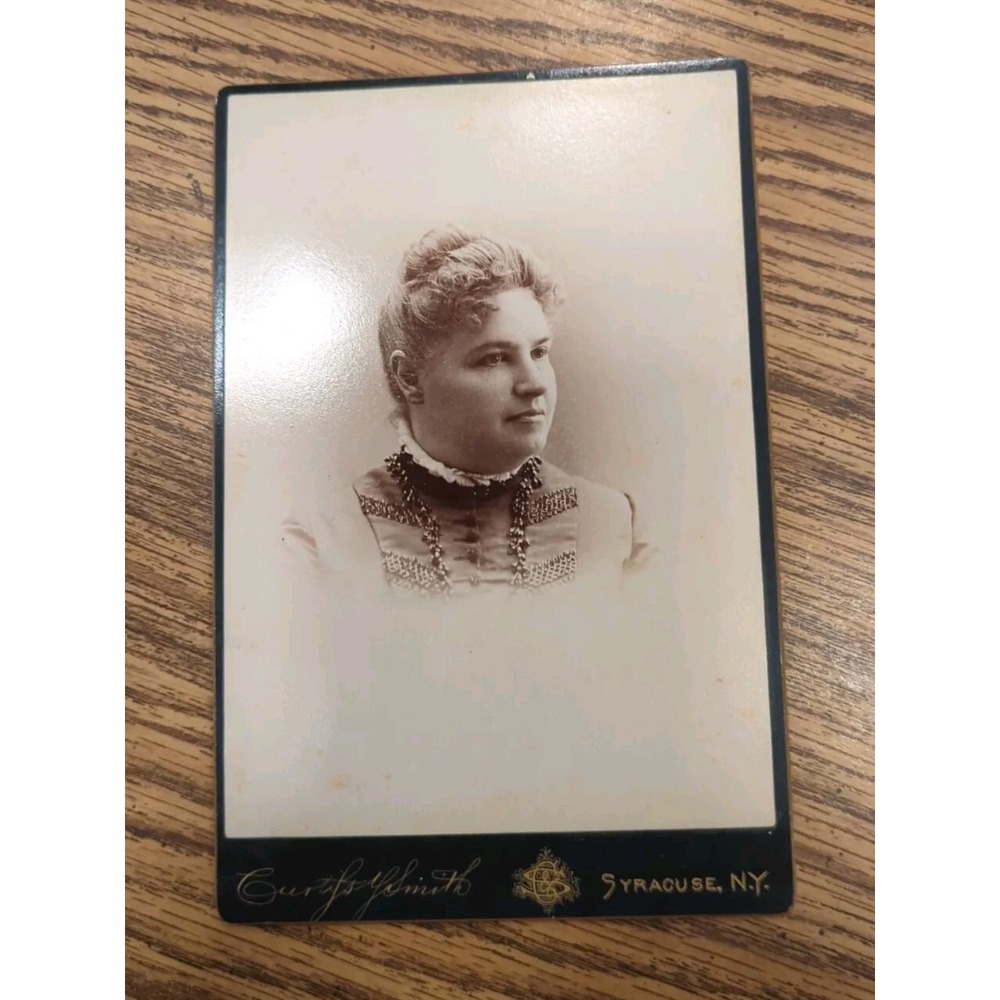 Antique Cabinet Card Victorian Lady Portrait Curtiss & Smith Syracuse New York